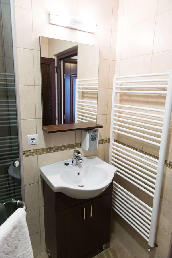 Hotel Dallas نيغريشتي-أواش المظهر الخارجي الصورة