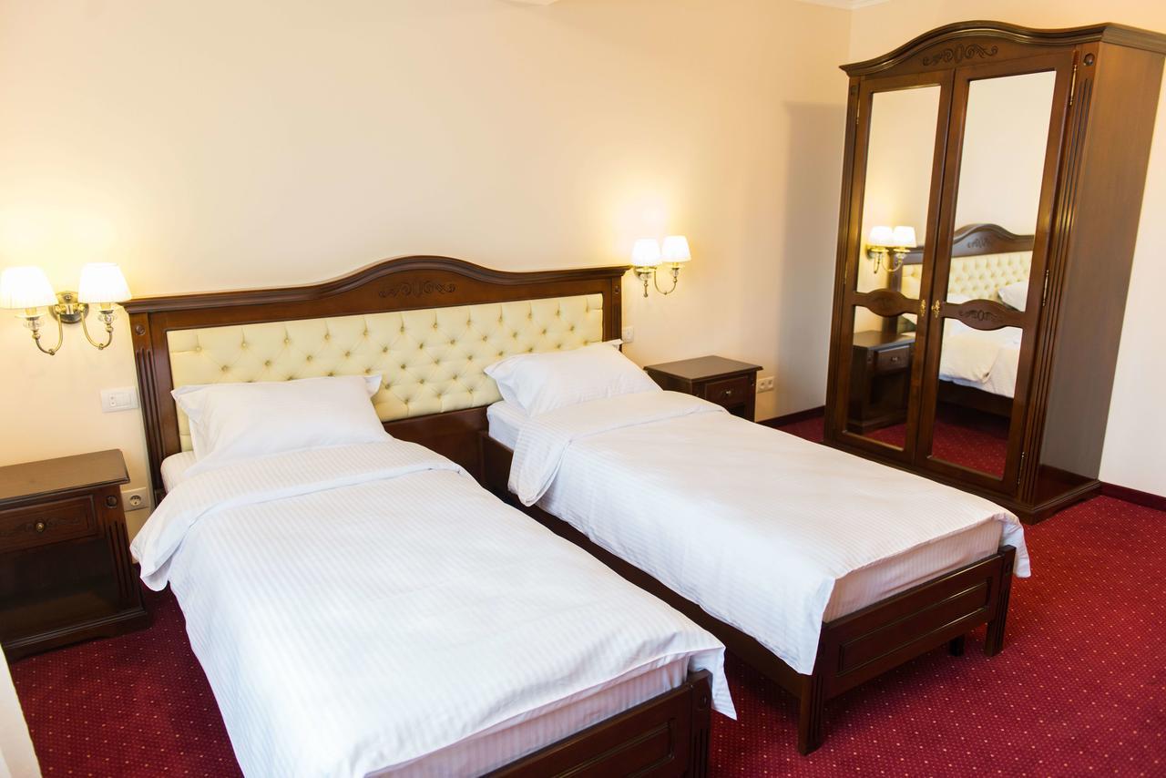 Hotel Dallas نيغريشتي-أواش المظهر الخارجي الصورة