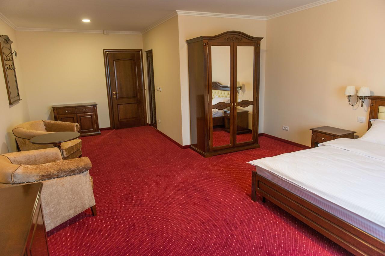 Hotel Dallas نيغريشتي-أواش المظهر الخارجي الصورة