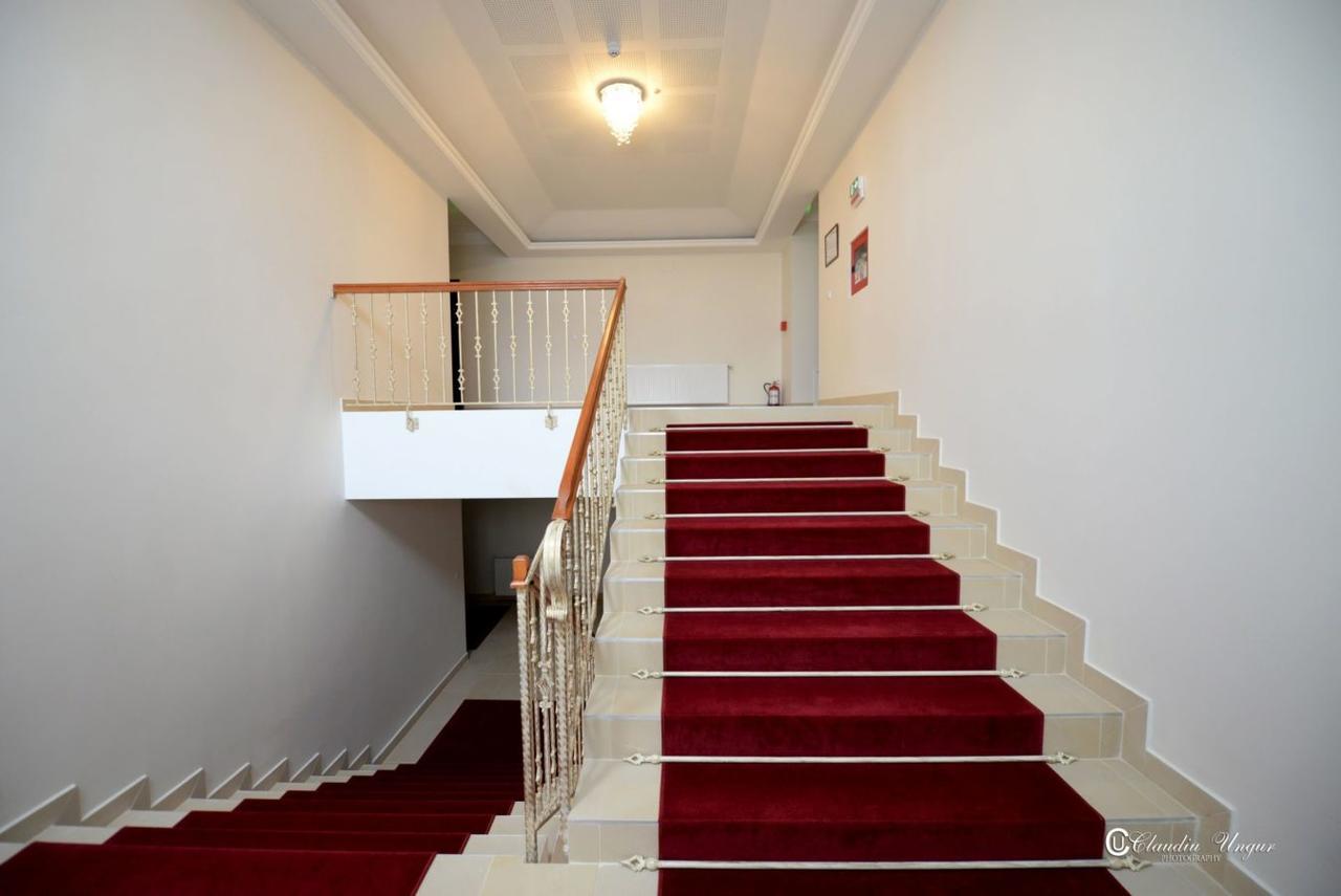 Hotel Dallas نيغريشتي-أواش المظهر الخارجي الصورة