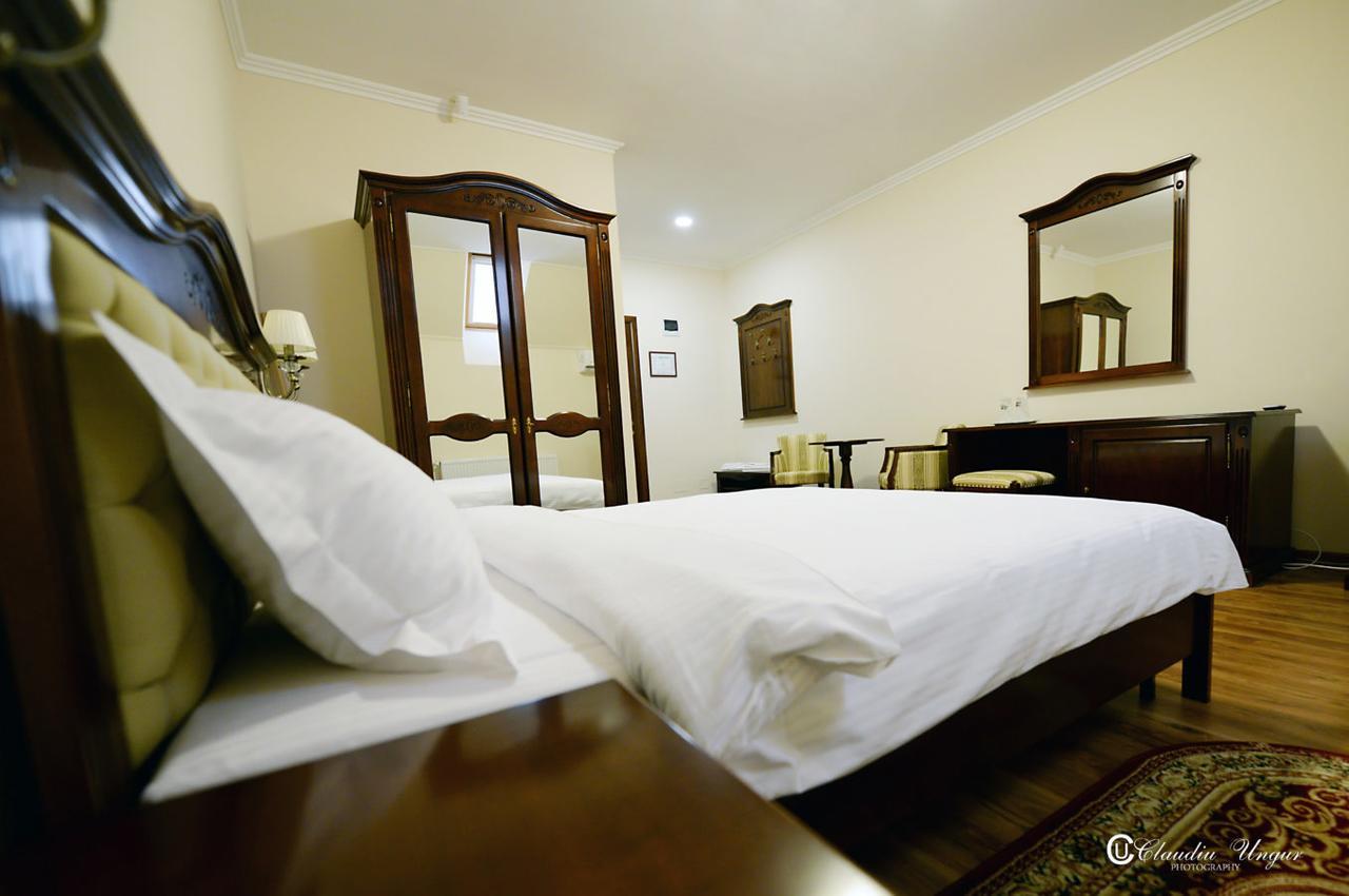 Hotel Dallas نيغريشتي-أواش المظهر الخارجي الصورة