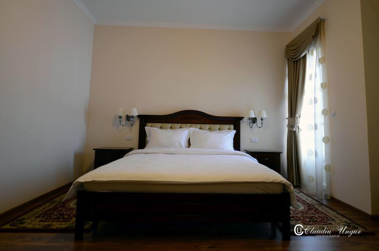 Hotel Dallas نيغريشتي-أواش المظهر الخارجي الصورة